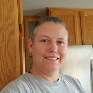 Meet your Posher, Lorie